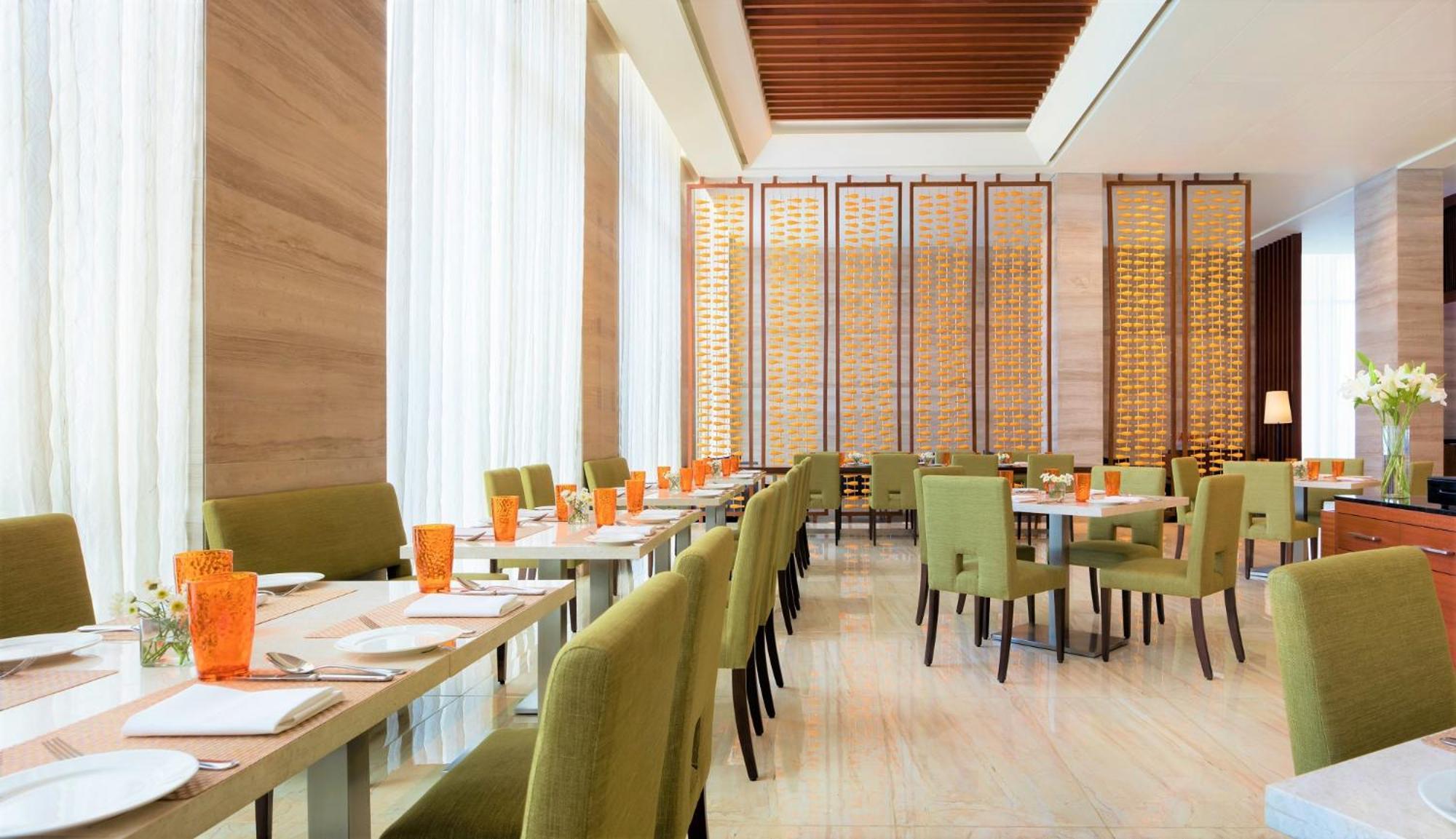 Hotel Courtyard By Marriott Bengaluru Outer Ring Road Extérieur photo