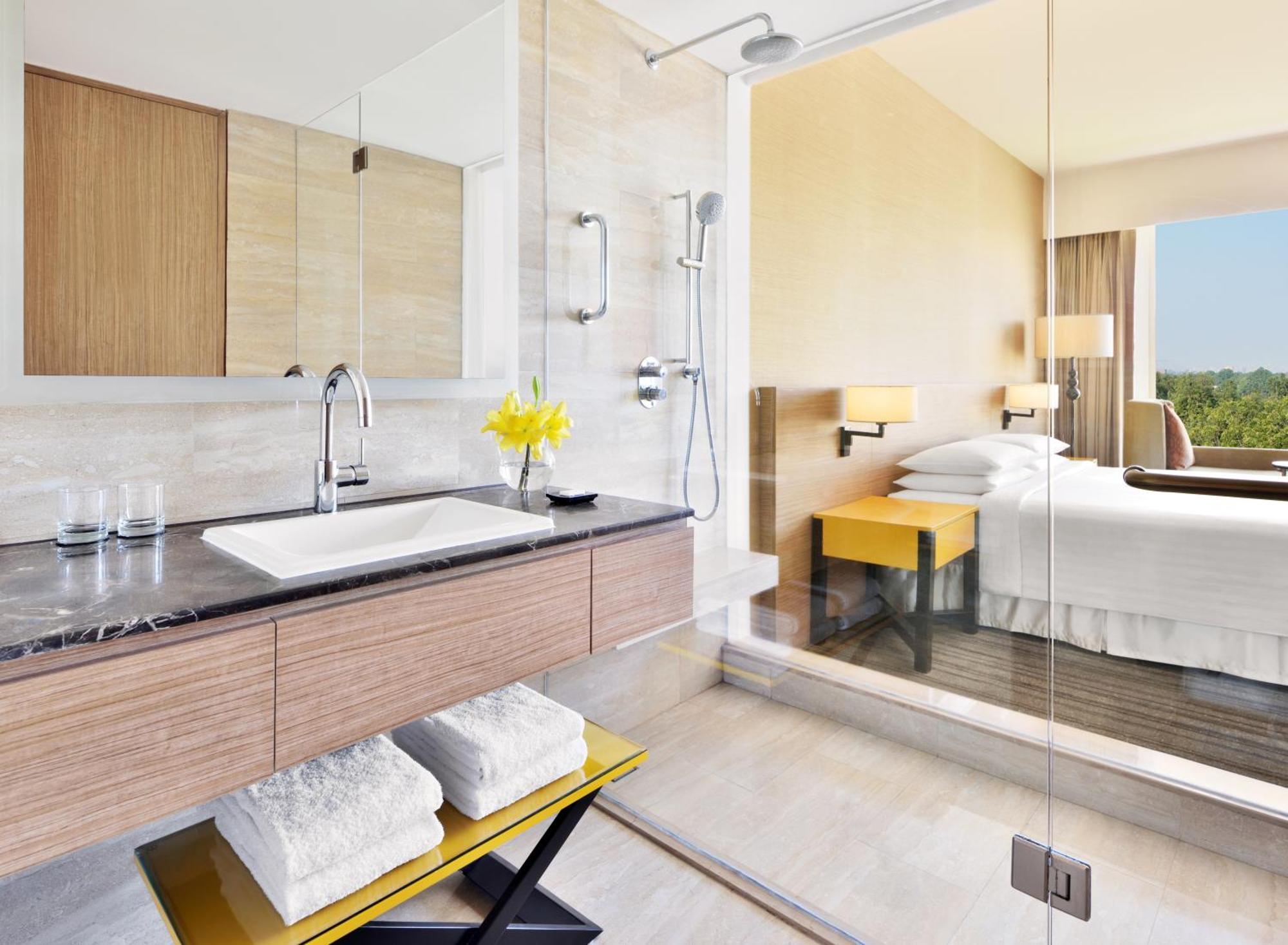 Hotel Courtyard By Marriott Bengaluru Outer Ring Road Extérieur photo