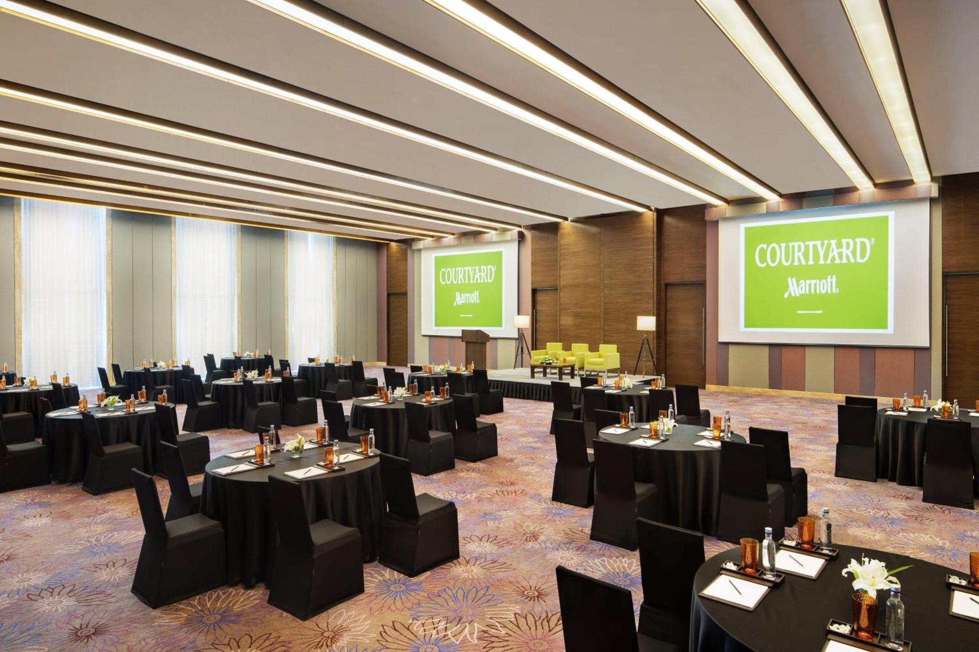 Hotel Courtyard By Marriott Bengaluru Outer Ring Road Extérieur photo