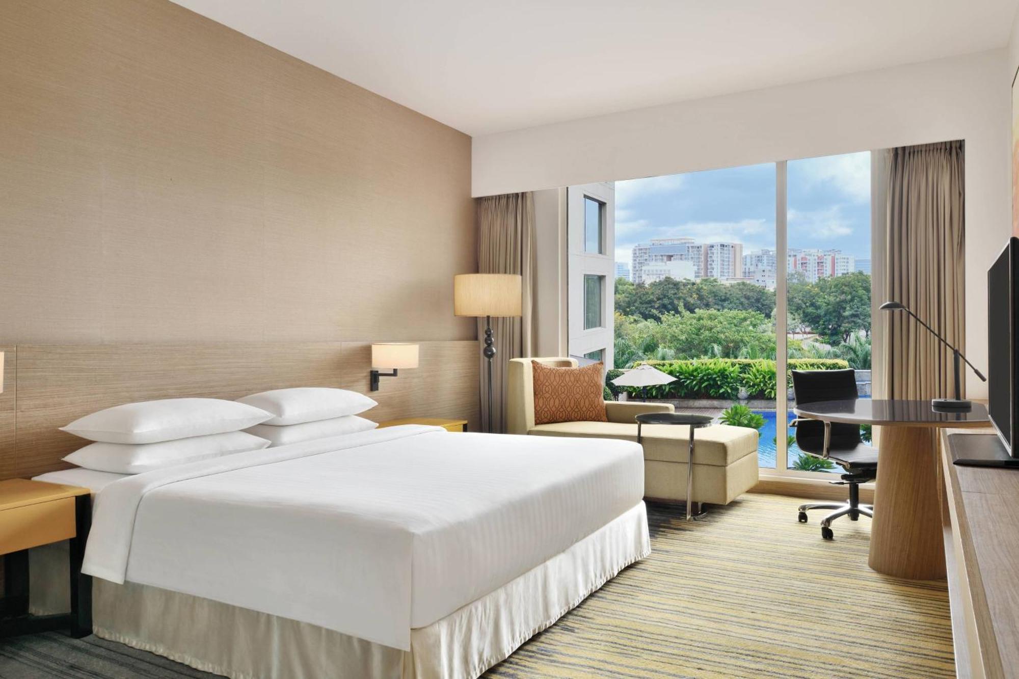 Hotel Courtyard By Marriott Bengaluru Outer Ring Road Extérieur photo