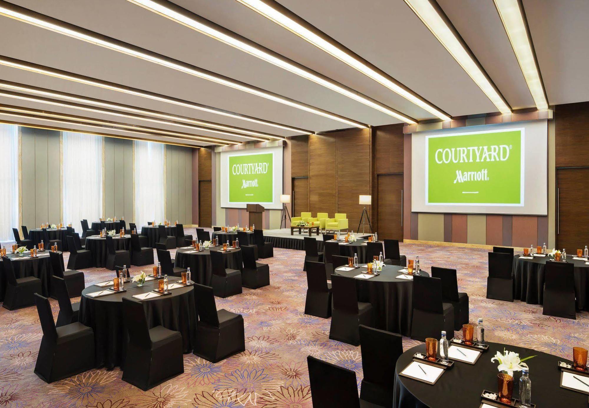 Hotel Courtyard By Marriott Bengaluru Outer Ring Road Extérieur photo